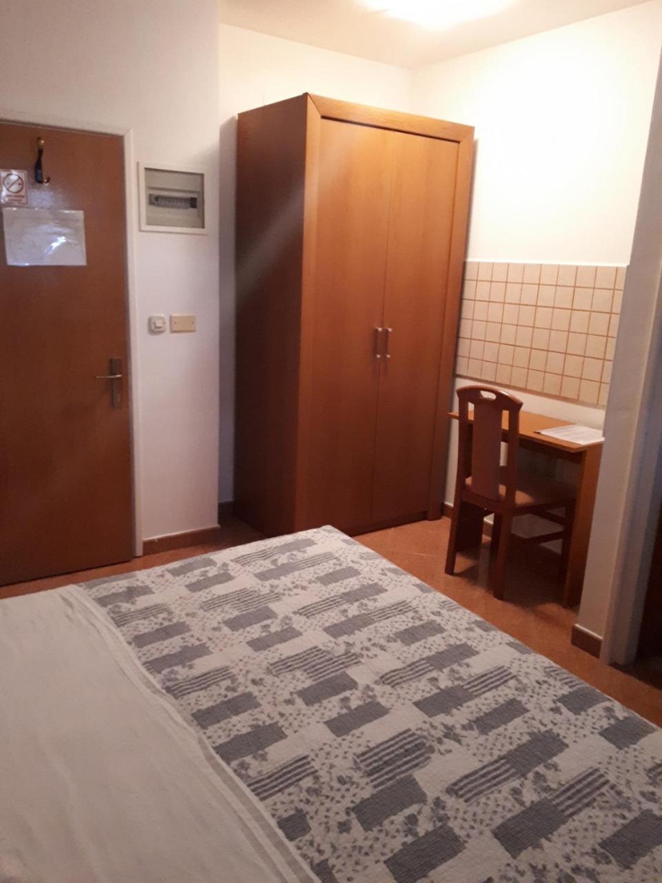 Apartments Lav 波雷奇 外观 照片